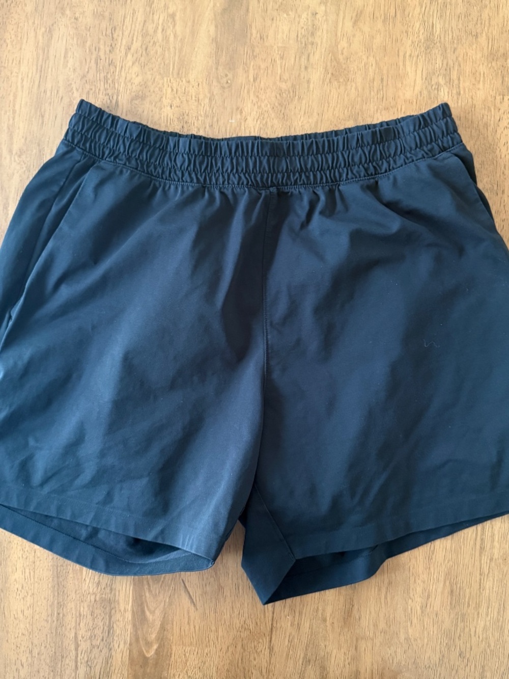 Uniqlo Mens Ultra Stretch Active Shorts 5", Black, Size M